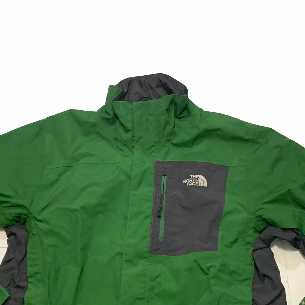 The North Face Men's Green and Gray hyvent jacket